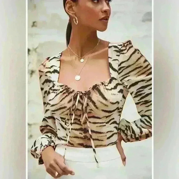 Eye of the Tiger Top in Size Small - Picture 1 of 3